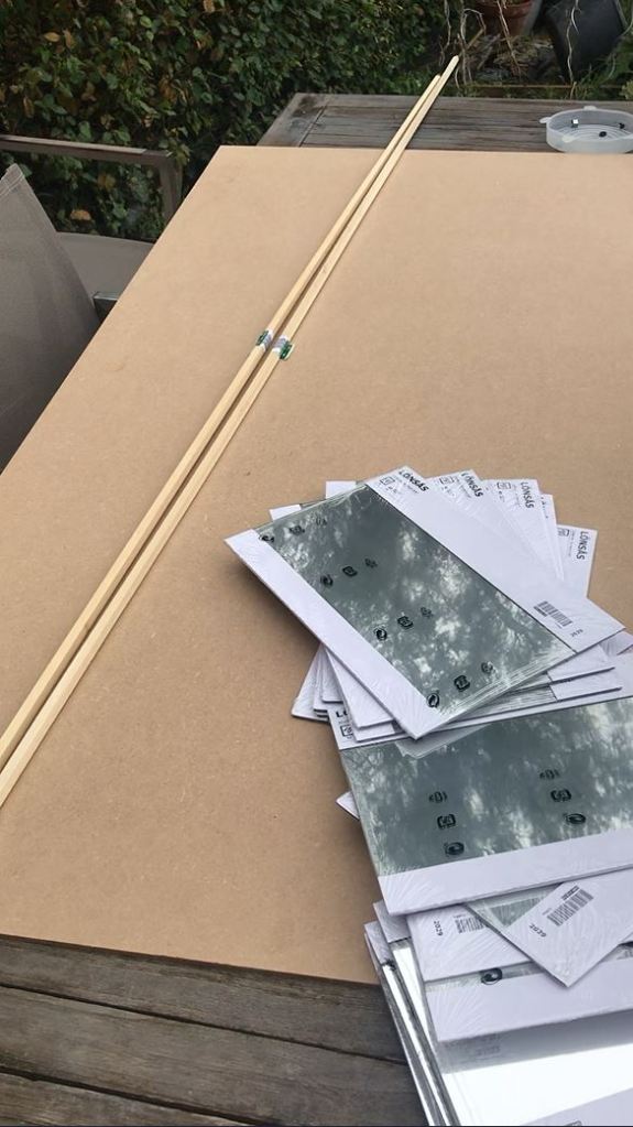 Ikea hack ikea DIY industriele spiegel zwarte spiegel benodigheden