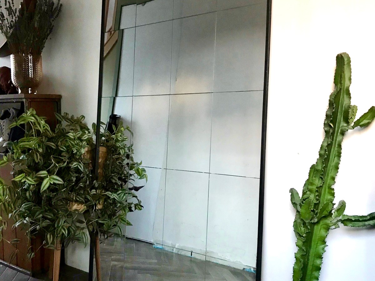 IKEA Hack – DIY Industriële&nbsp;spiegel