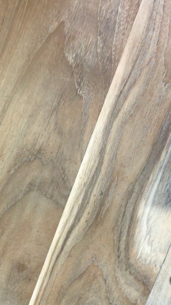 Oude meubels opknappen met zwarte krijtverf in industriele stijl 6