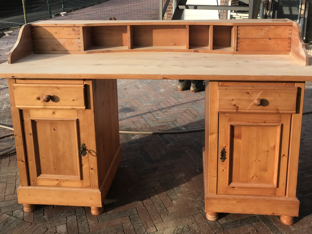 Bureau ideeën voor een industriële inrichting van je home office