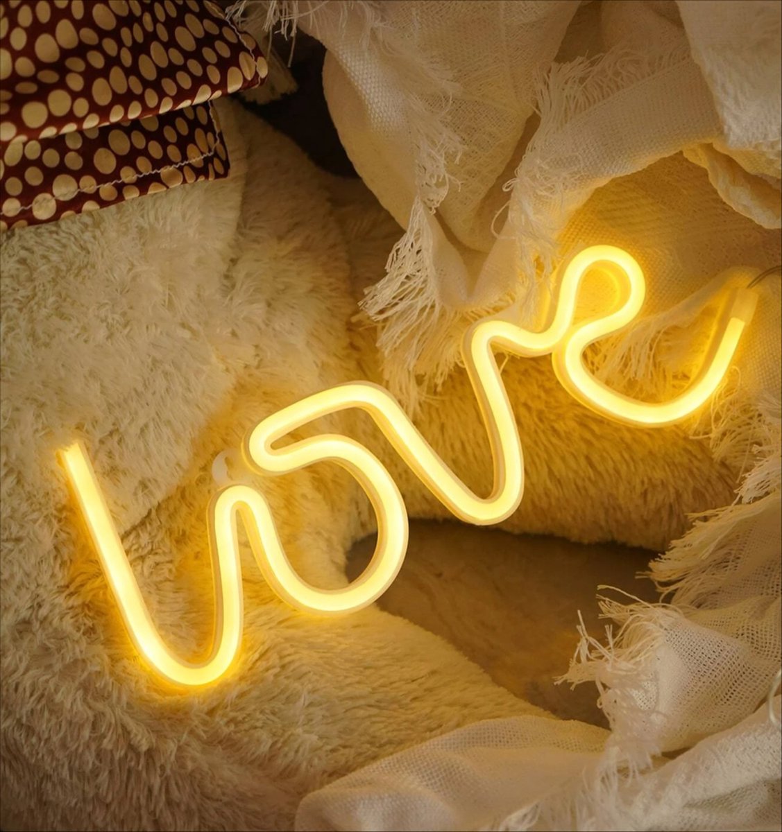 Barbiecore barbie movie barbie dreamhouse barbie bed roze bed roos barbieroos barbiebed neon lamp