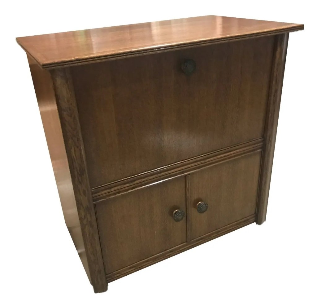 Van oud naar goud Hoe ik een vintage barkast een stijlvolle makeover gaf - Tips en inspiratie voor het opknappen van tweedehands meubels 122