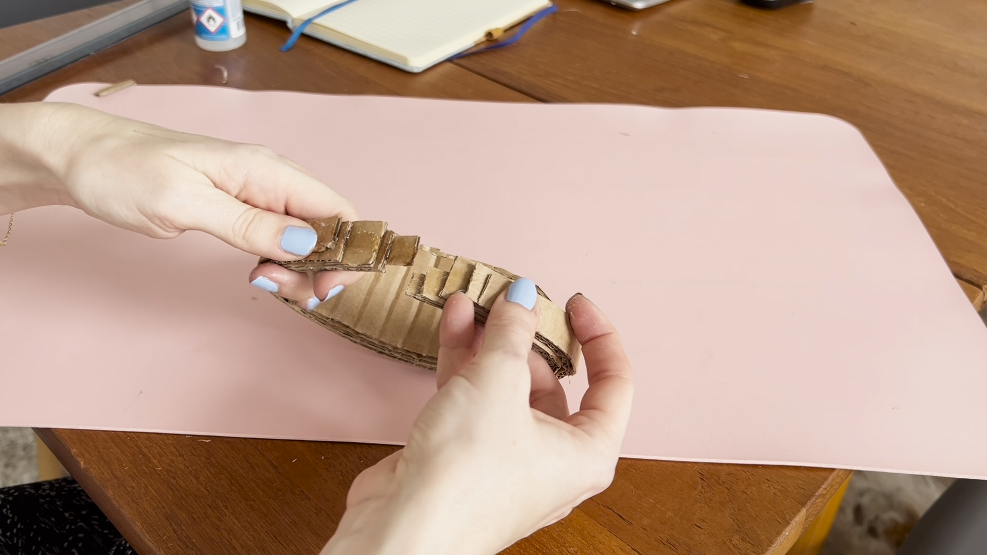 Poppenhuis opknappen Miniatuur meubels zelf maken - mini sofa 28