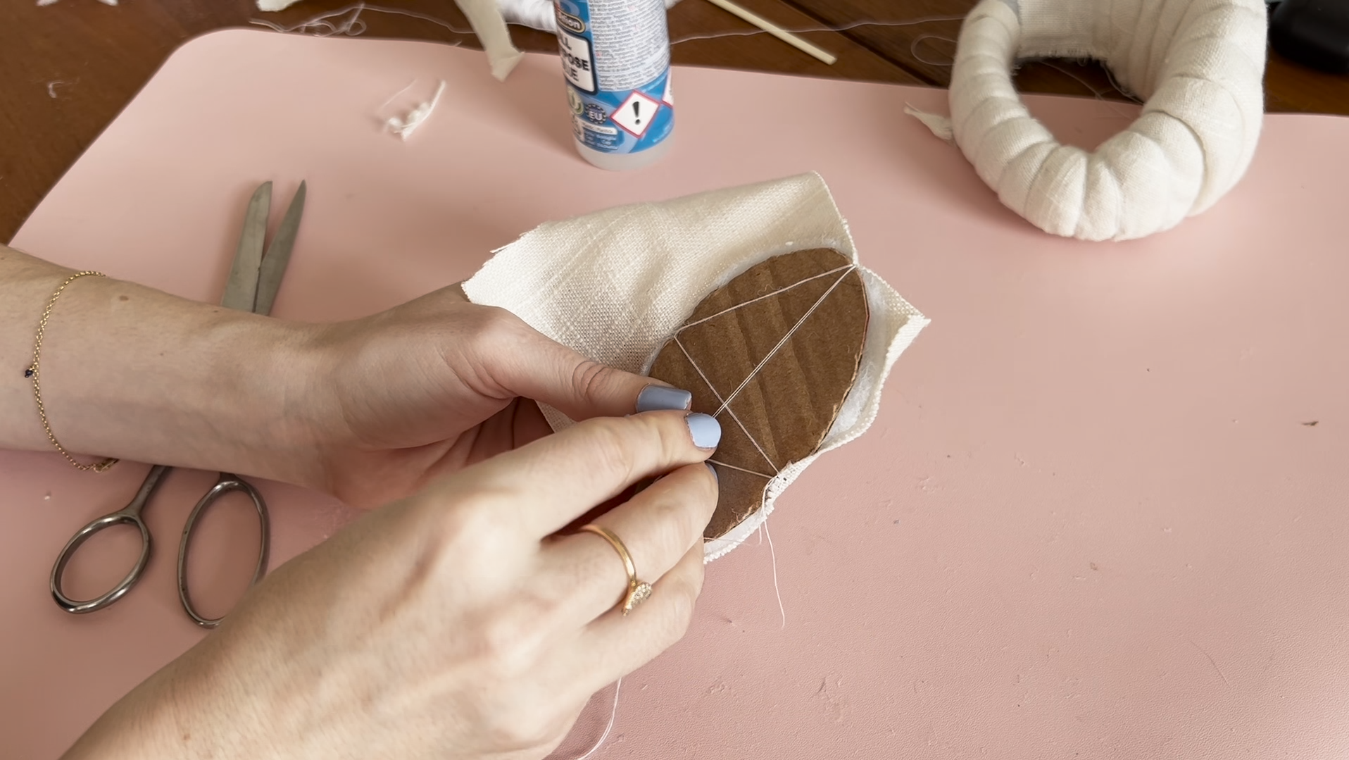 Poppenhuis opknappen Miniatuur meubels zelf maken - mini sofa 54