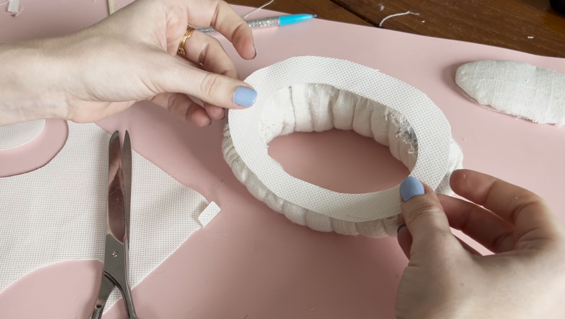 Poppenhuis opknappen Miniatuur meubels zelf maken - mini sofa 64