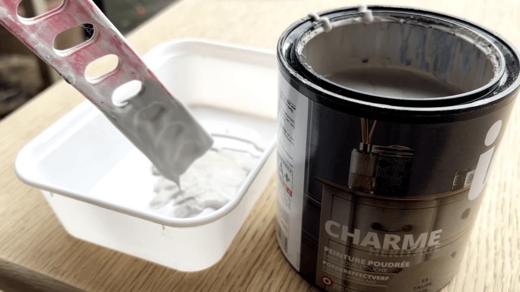 white wash, white wash eiken meubels, white wash hout, grey wash, paint wash, grey wash hout, vergrijzen van hout, grey wash buitenbeits, geel hout bleken, wat is white wash