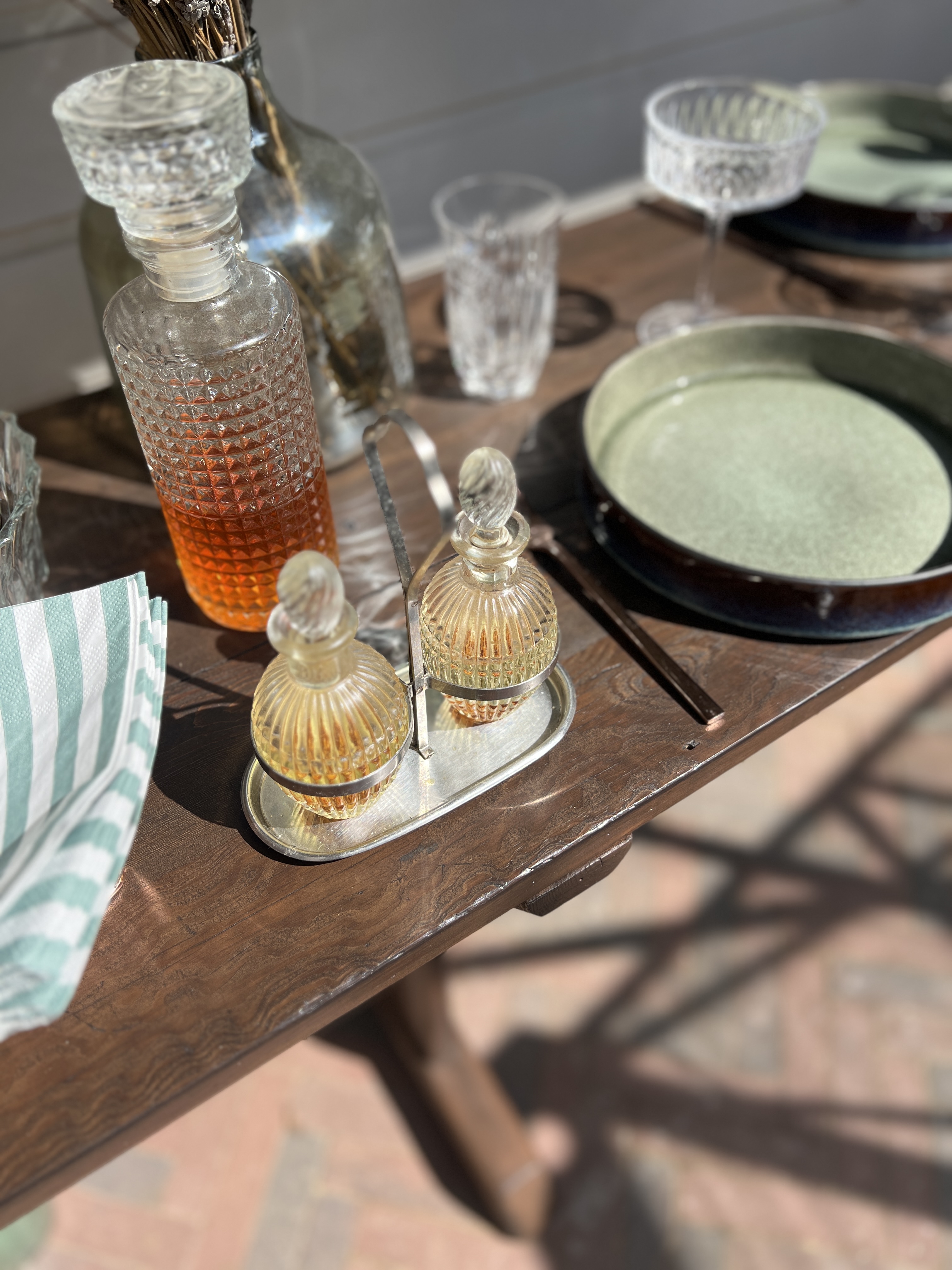 Antieke tafel, oude schoolbanken, console, grote tafel, bijzettafel, vintage hout, industrieel . 4