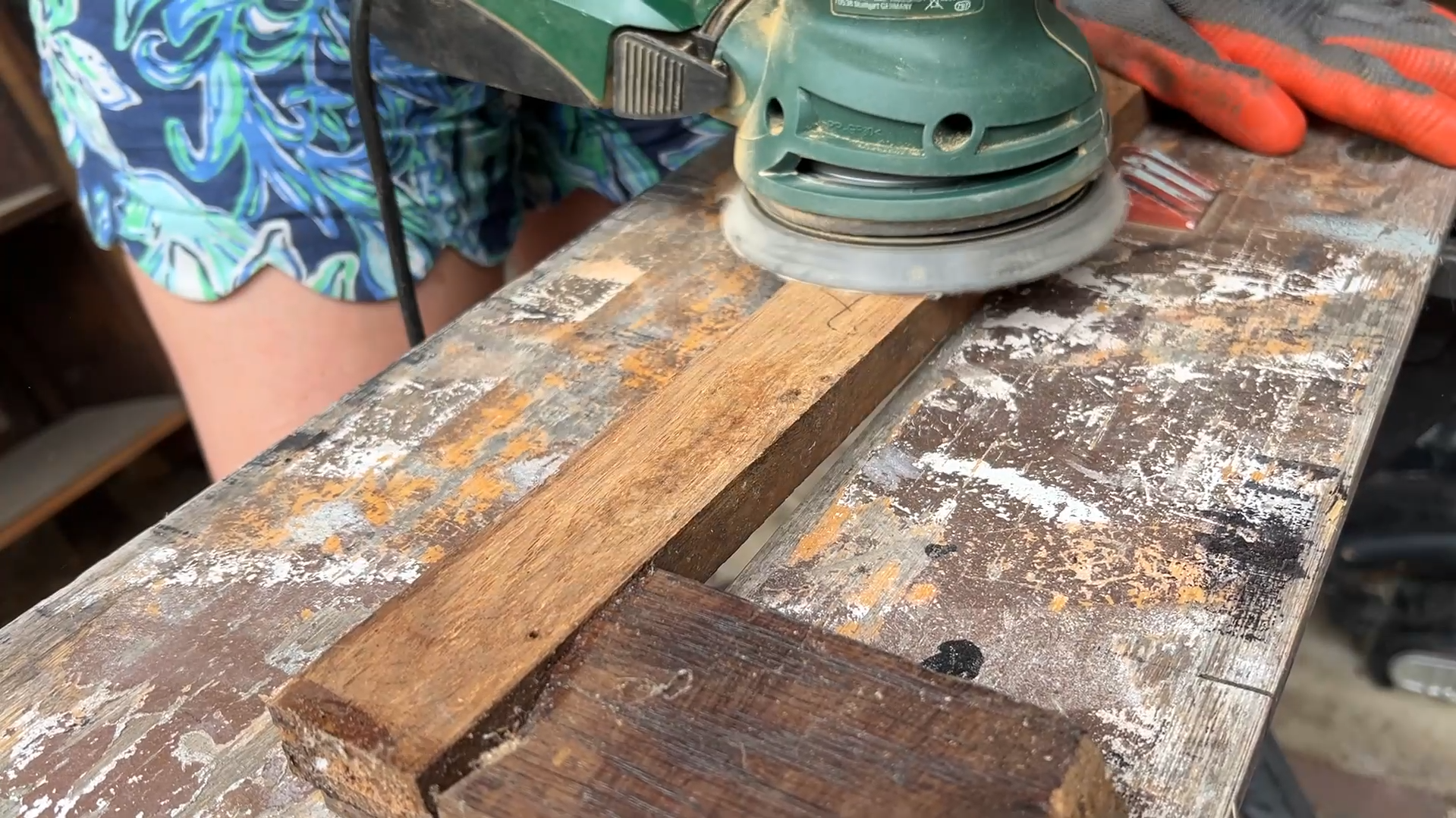 Vintage Vitrinekast Make-over Van tweedehands naar unieke vintage barkast (74)