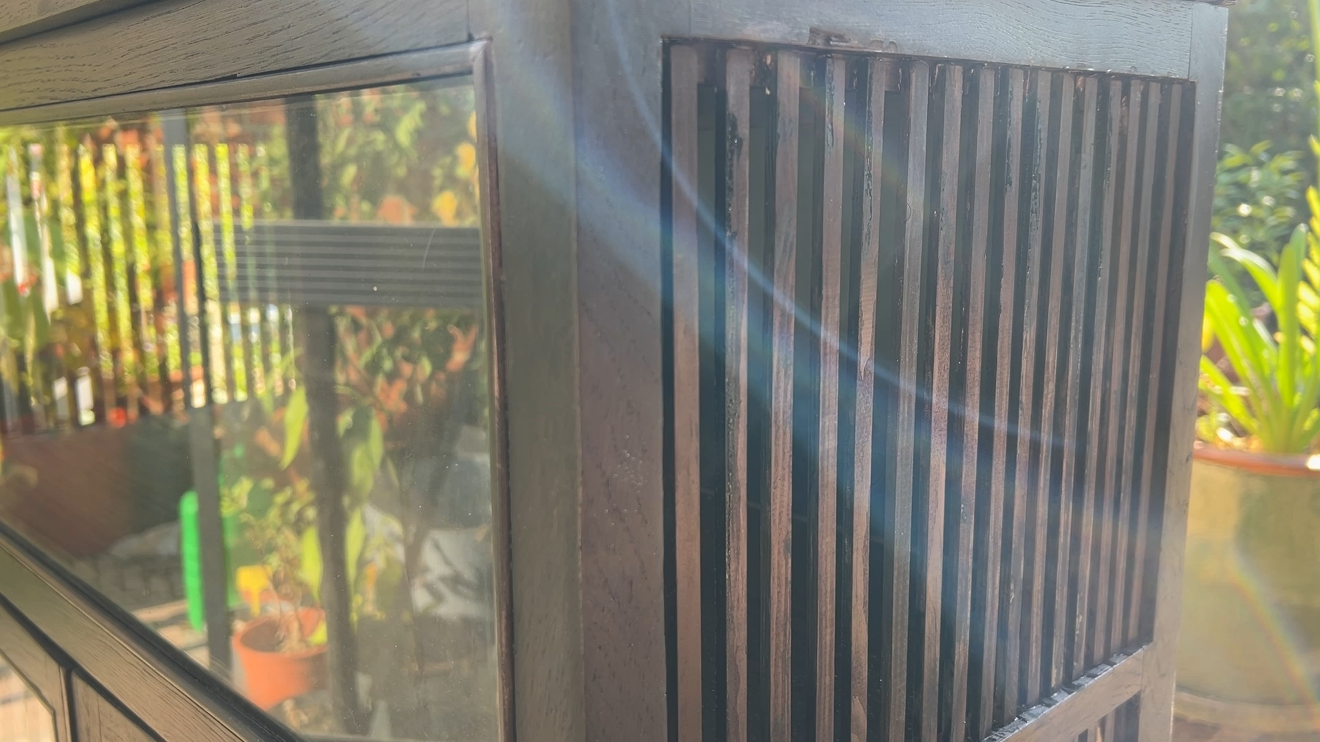 Vintage Vitrinekast Make-over Van tweedehands naar unieke vintage barkast (42)