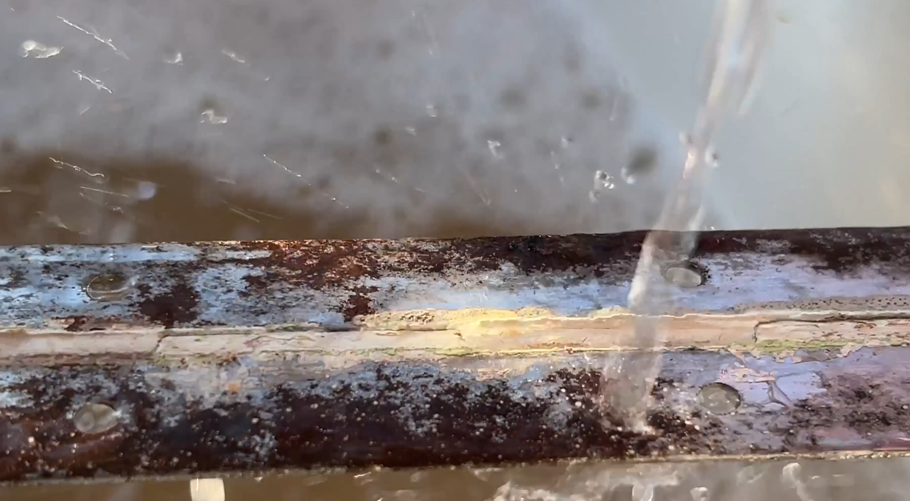 De Meeste Oude Verf die ik OOIT heb Verwijderd tijdens een Vintage Buffetkast Restauratie! – Stap voor Stap - Gids, oude verf strippen, verf schraper, buffetkast opknappen