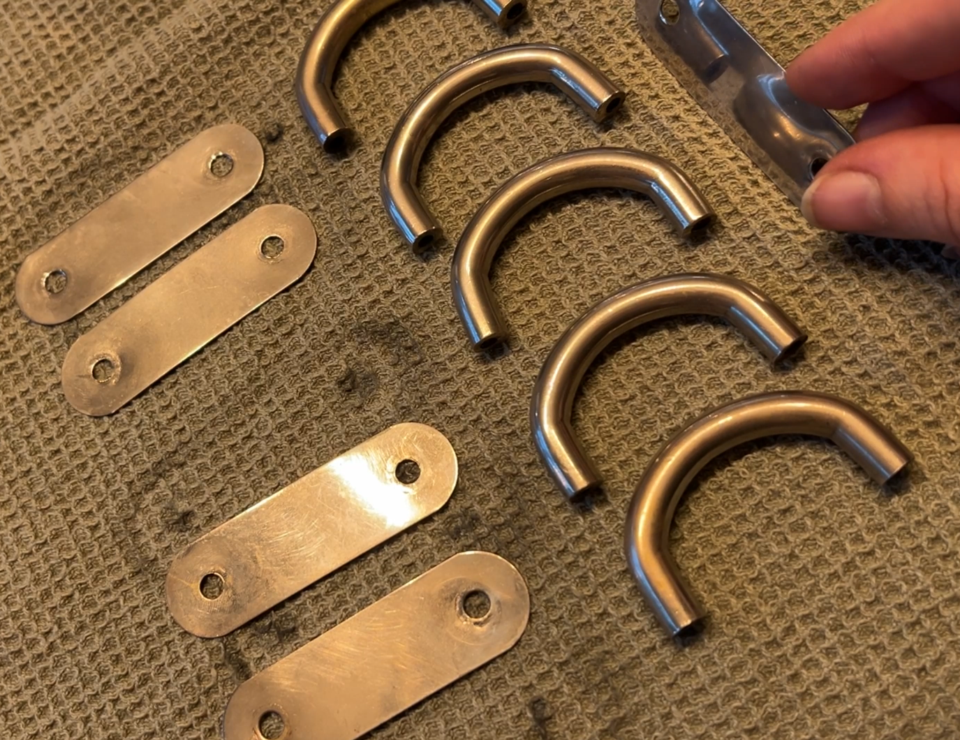 De Meeste Oude Verf die ik OOIT heb Verwijderd tijdens een Vintage Buffetkast Restauratie! – Stap voor Stap - Gids, oude verf strippen, verf schraper, buffetkast opknappen