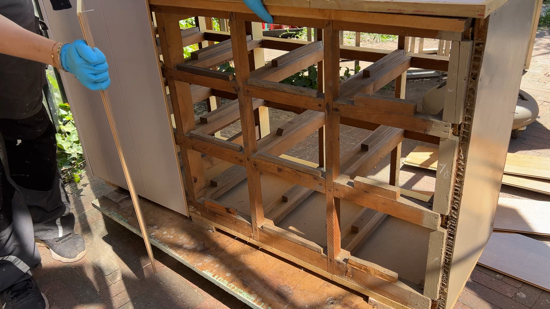 Antiek restauratie restauratie antieke meubels antieke meubels restaureren antieke apothekerskast resaureren meubels opknappen  (23)