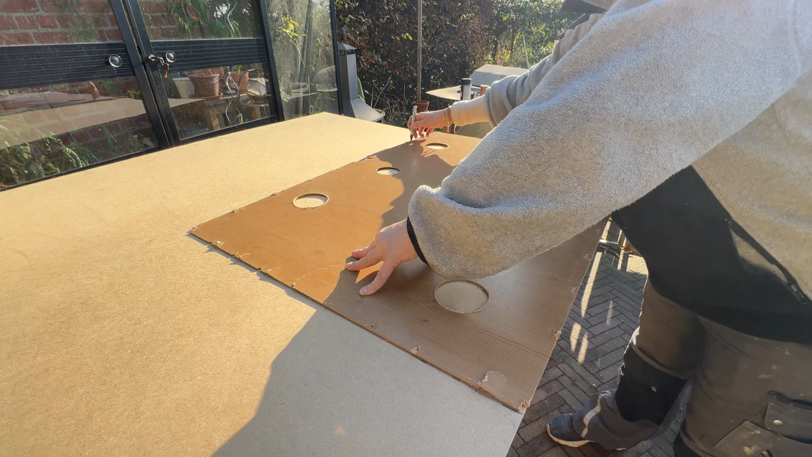 ikea-kast-makeover-glas-in-lood-stained-glass-art-transformatie-DIY-VIntage-meubels-restylen-IKEA-kast-upcycling-refurbishing