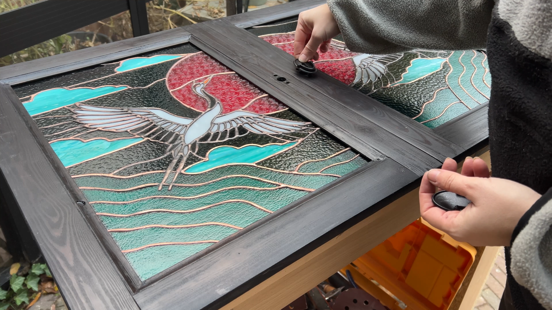 ikea-kast-makeover-glas-in-lood-stained-glass-art-transformatie-DIY-VIntage-meubels-restylen-IKEA-kast-upcycling-refurbishing