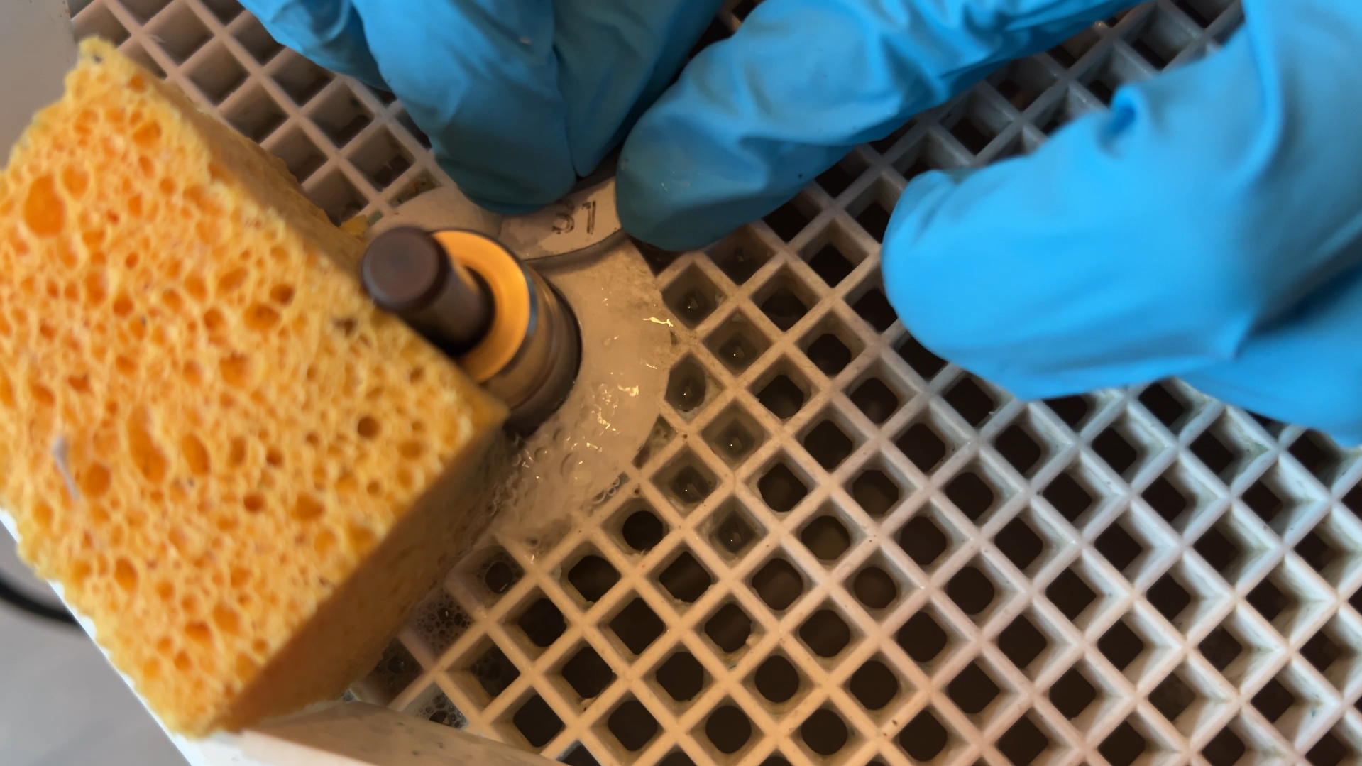 ikea-kast-makeover-glas-in-lood-stained-glass-art-transformatie-DIY-VIntage-meubels-restylen-IKEA-kast-upcycling-refurbishing