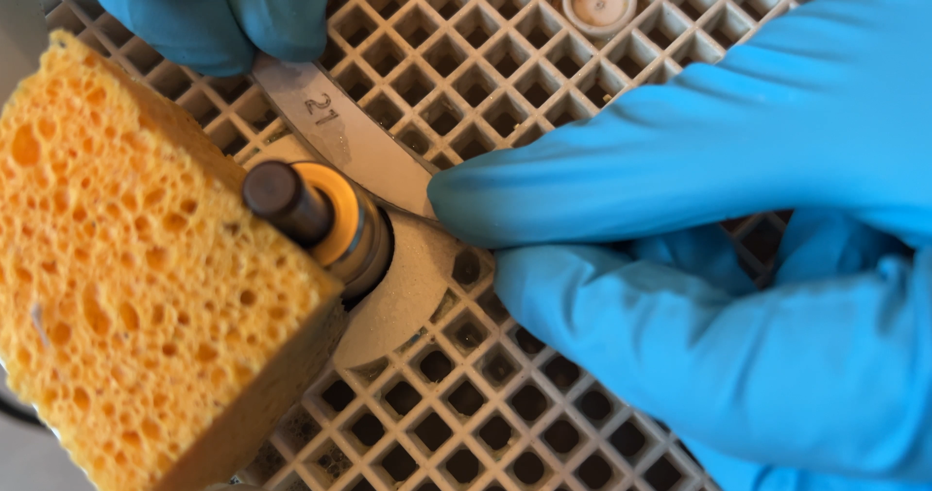 ikea-kast-makeover-glas-in-lood-stained-glass-art-transformatie-DIY-VIntage-meubels-restylen-IKEA-kast-upcycling-refurbishing