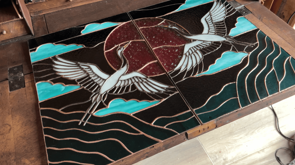 ikea-kast-makeover-glas-in-lood-stained-glass-art-transformatie-DIY-VIntage-meubels-restylen-IKEA-kast-upcycling-refurbishing