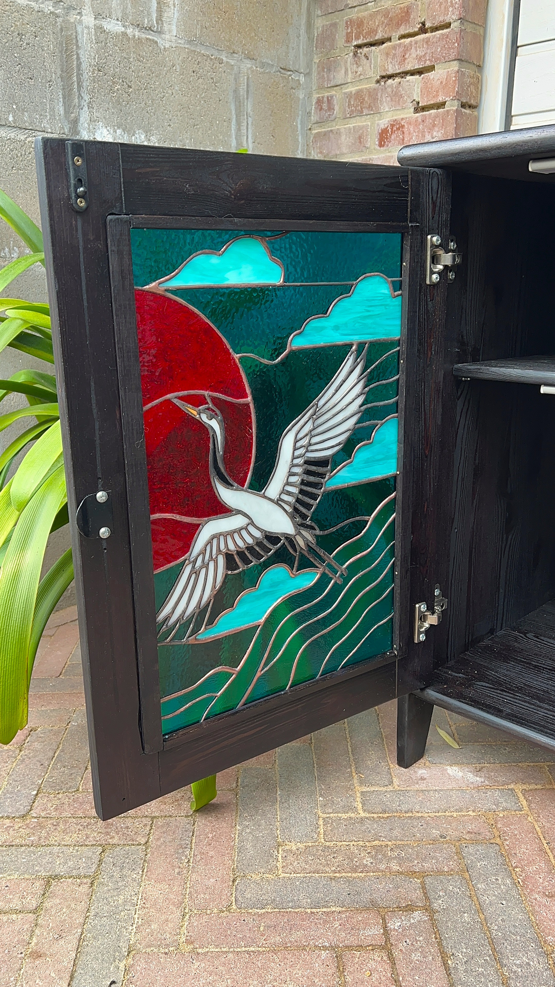 ikea-kast-makeover-glas-in-lood-stained-glass-art-transformatie-DIY-VIntage-meubels-restylen-IKEA-kast-upcycling-refurbishing 